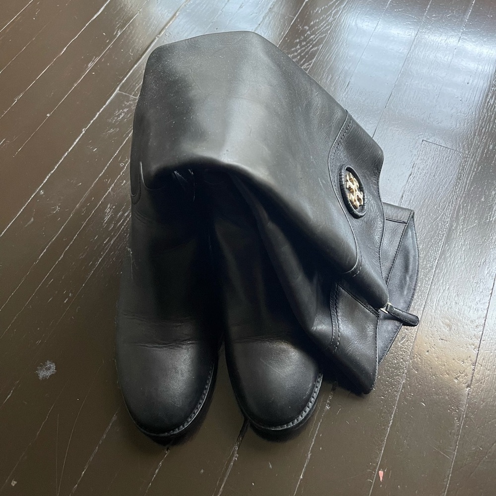 Tory Burch boots size 7